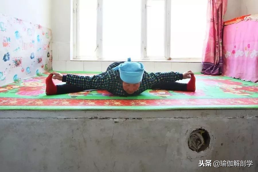 100张瑜伽图片大全,24张瑜伽照片模板最新