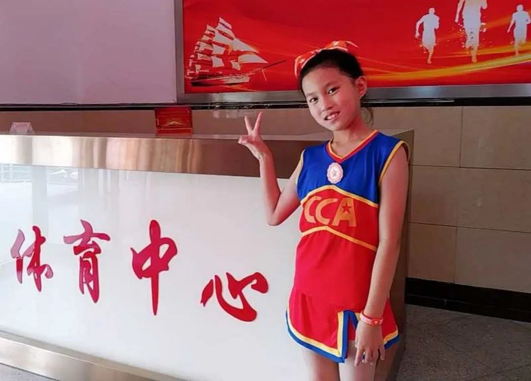 实验学校花球啦啦操,天津泰达国际学校啦啦操