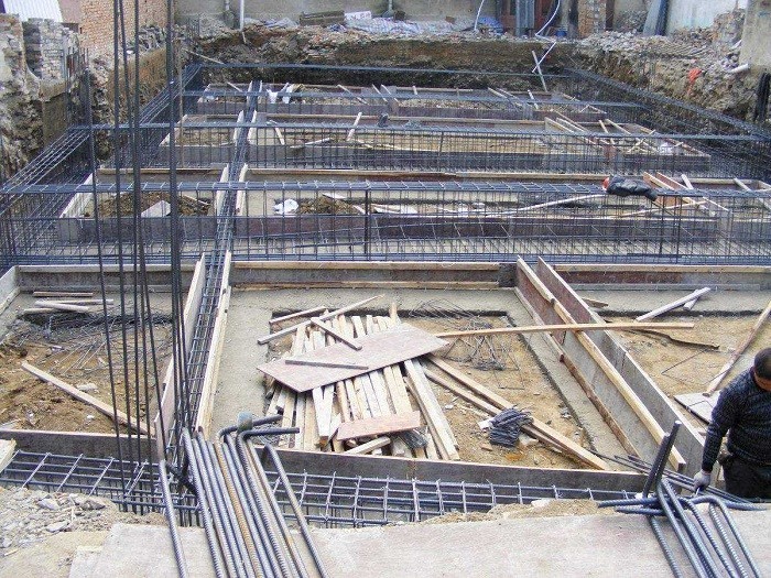 为什么新房子都会出现地基沉降,自建房地基出问题