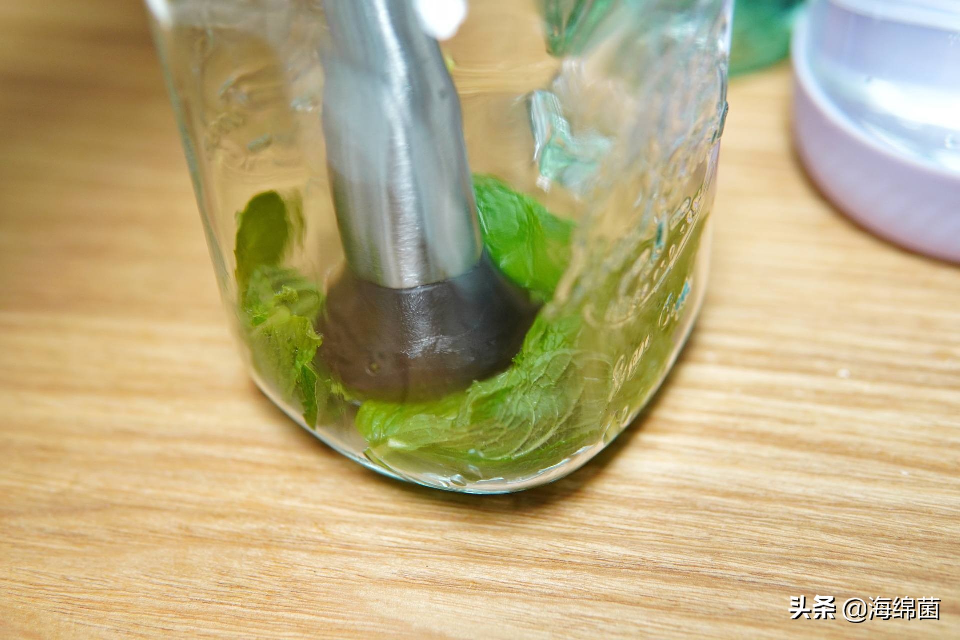 教你做一杯超好喝的夏日饮料,简单自制气泡水饮料