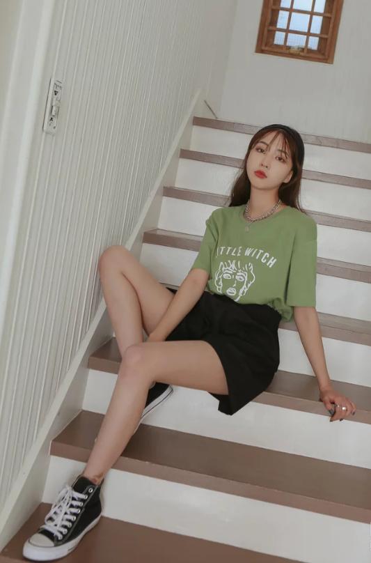 2020夏装韩版圆领短袖t恤女士衣服,夏装新款韩版拼色短袖t恤