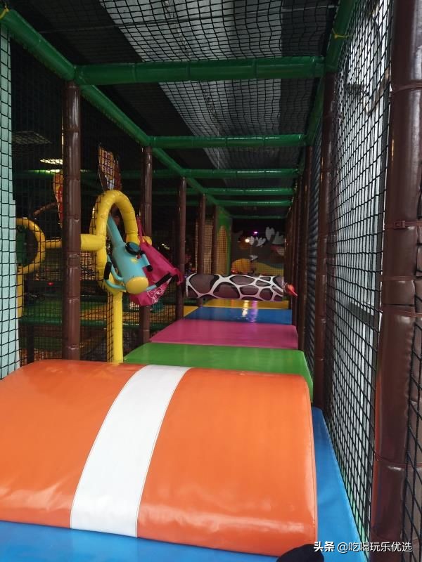 海洋球乐园游乐场滑滑梯,武汉淘气堡乐园