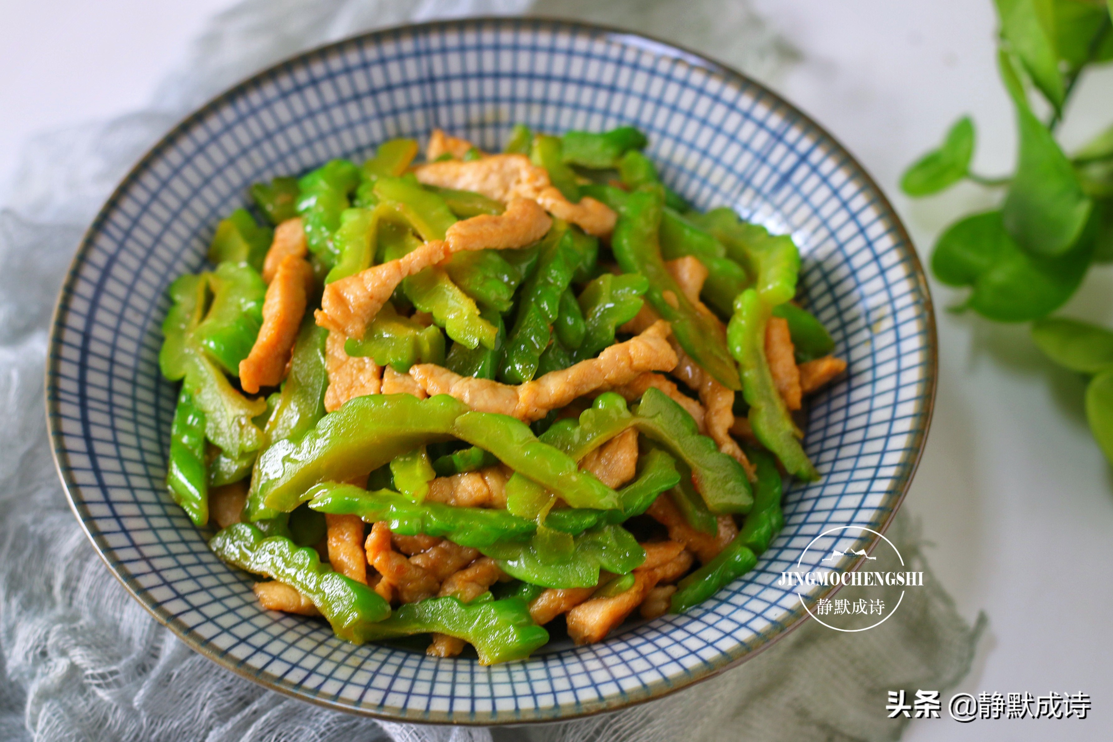 夏天吃什么瓜消暑气最快,夏天吃这5种瓜冰爽度炎夏