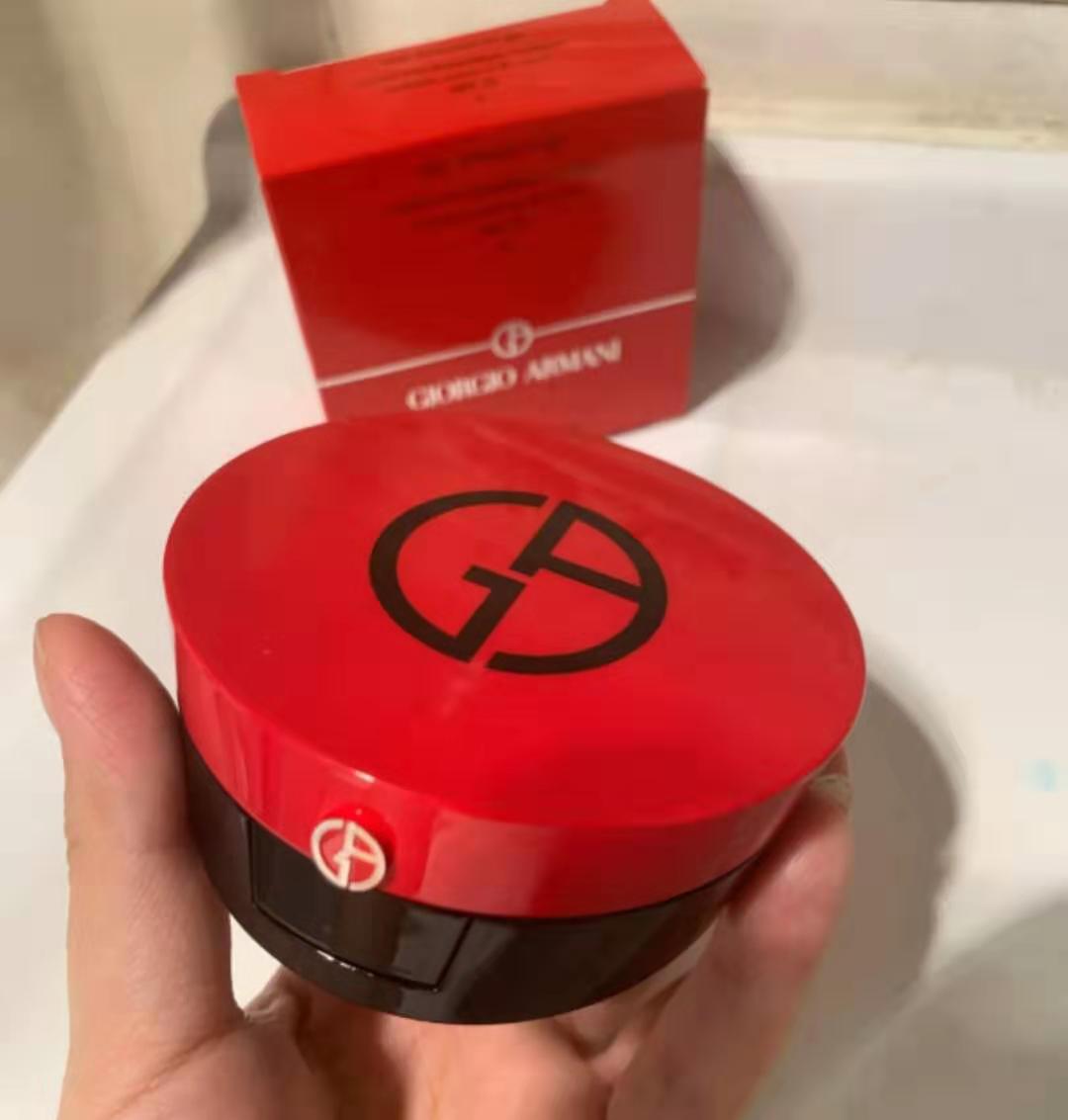 nars和阿玛尼气垫哪个适合混干皮,阿玛尼气垫和兰蔻气垫哪个好用