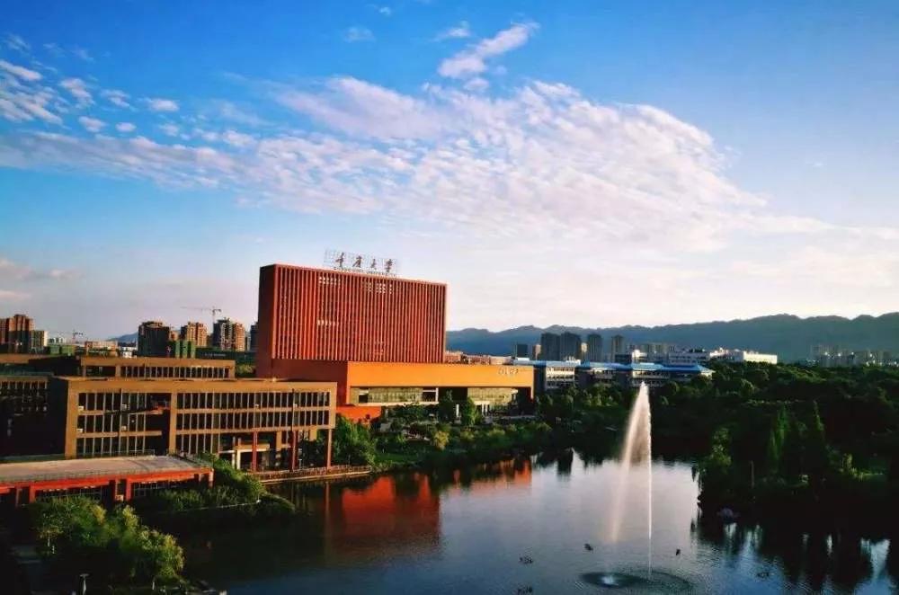 13篇顶会！25岁成985高校博导，入职半年发ICML，网友：万点暴击