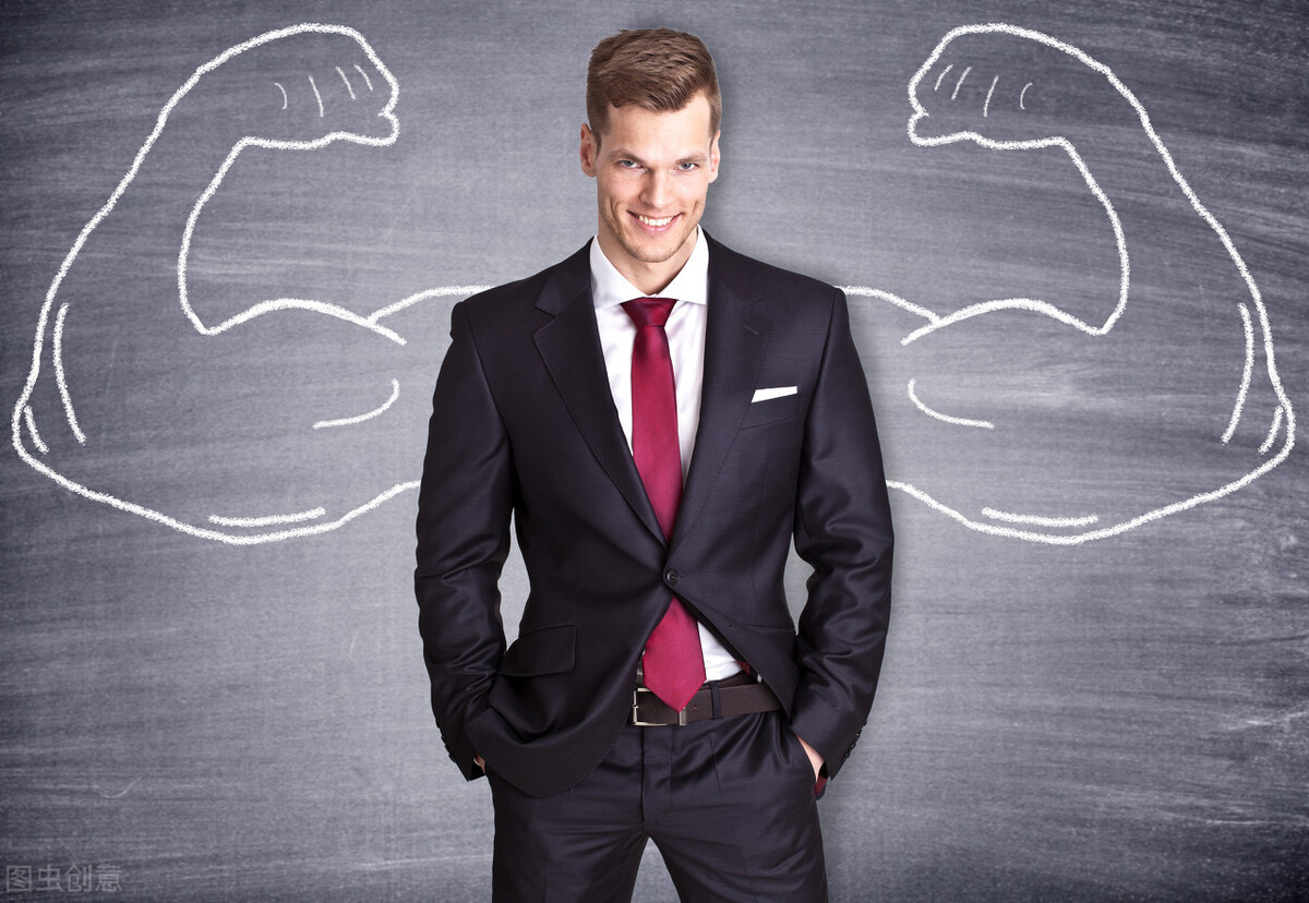 自负的人和自卑的人相比谁更成熟,自卑是因为太自恋了太在乎自己吗