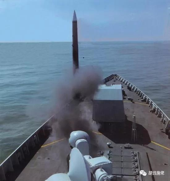 胡诌施佬:海军不急军迷急,“一坑四弹”在哪里