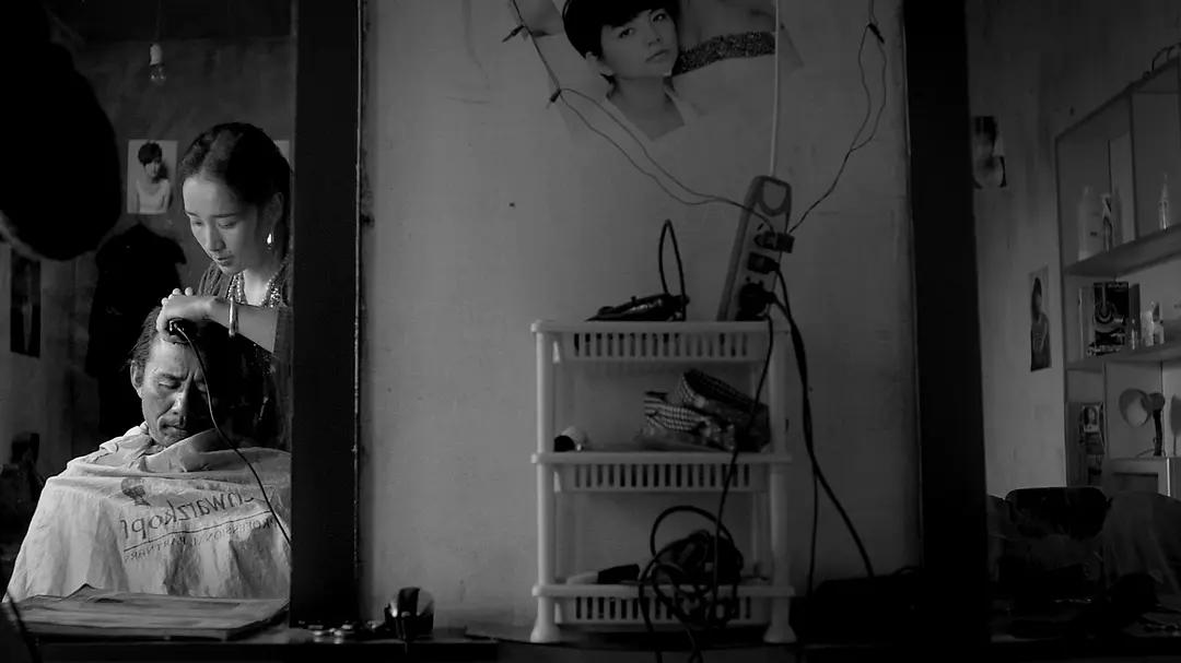 40岁牧羊人被发廊妹骗去16万血汗钱，这电影后劲太大