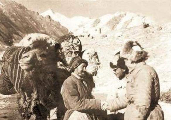 136人解放10个台湾大小的领土，毛主席落泪说了3遍“盖世英雄”