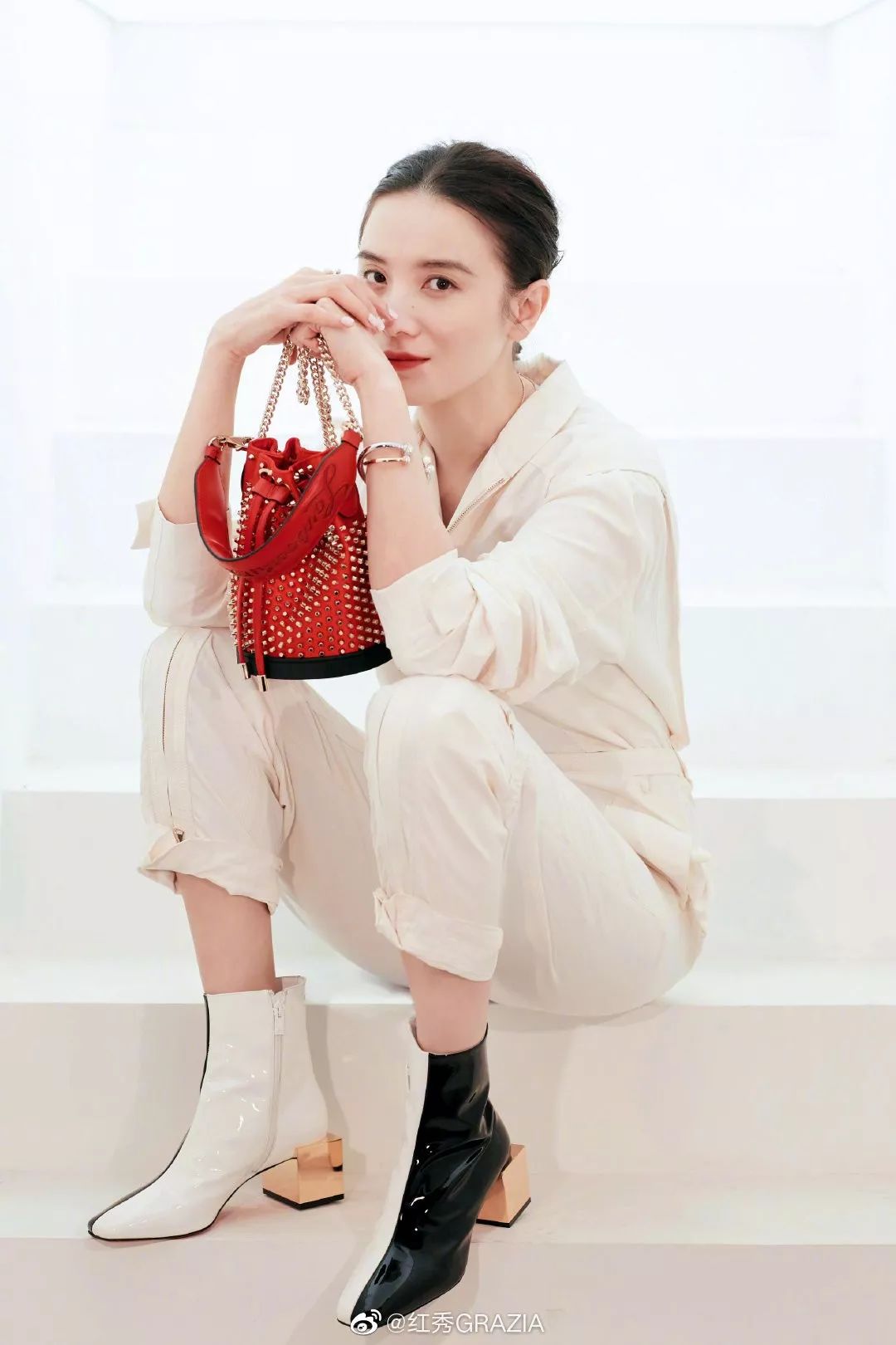 今年最火的马丁靴短靴,马丁靴英伦风炸街短靴