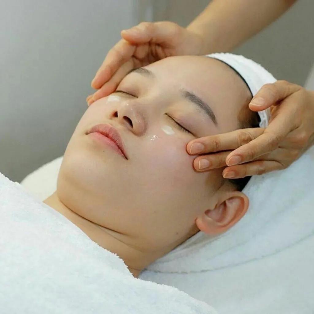 眼纹鱼尾纹怎么去除最有效的方法,眼睛鱼尾纹眼纹重怎么办