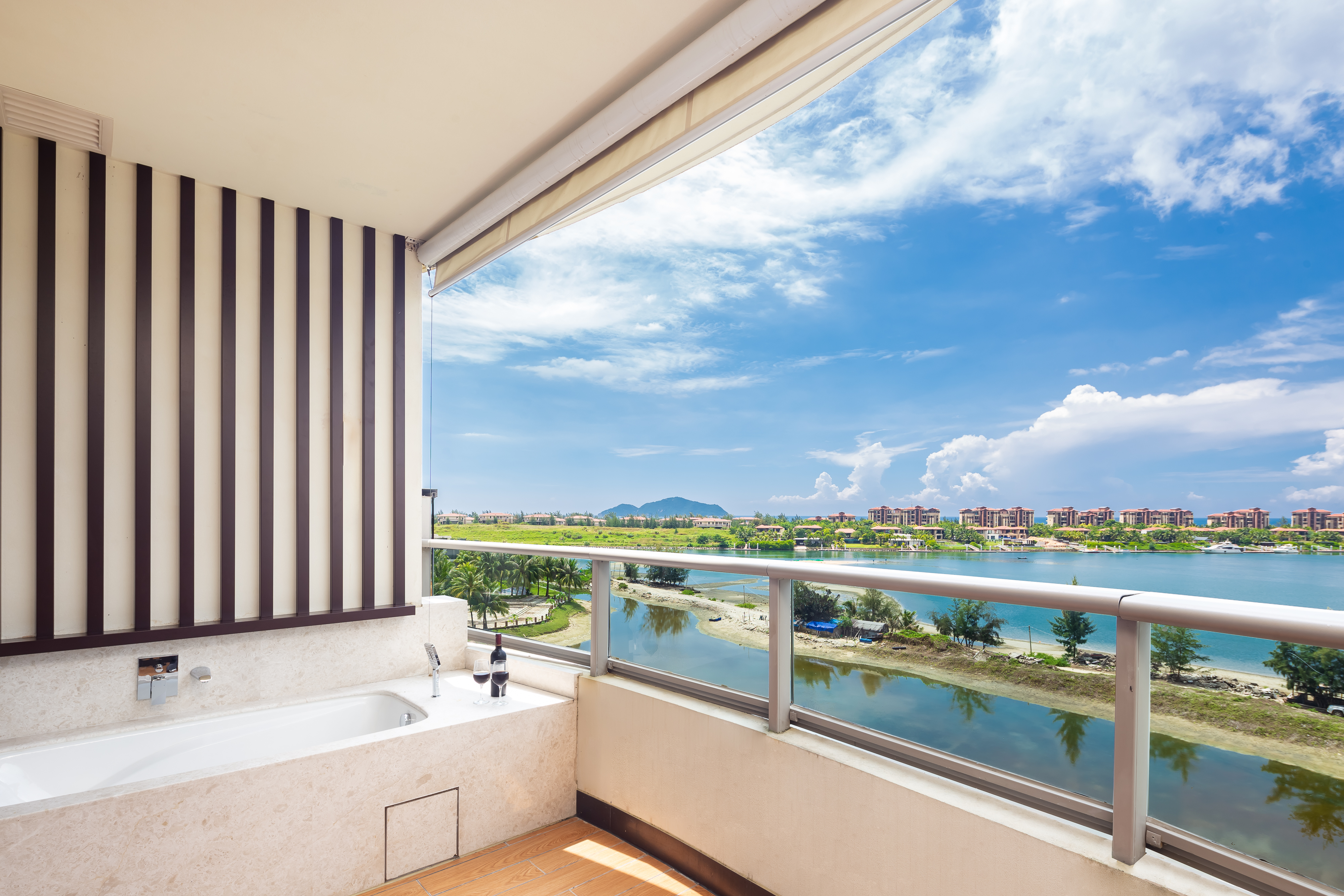 万宁石梅湾旅游度假酒店,万宁朝林松源