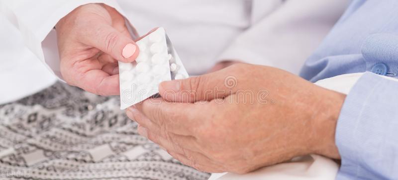 非那雄胺出现了副作用怎么办,非那雄胺真的有副作用