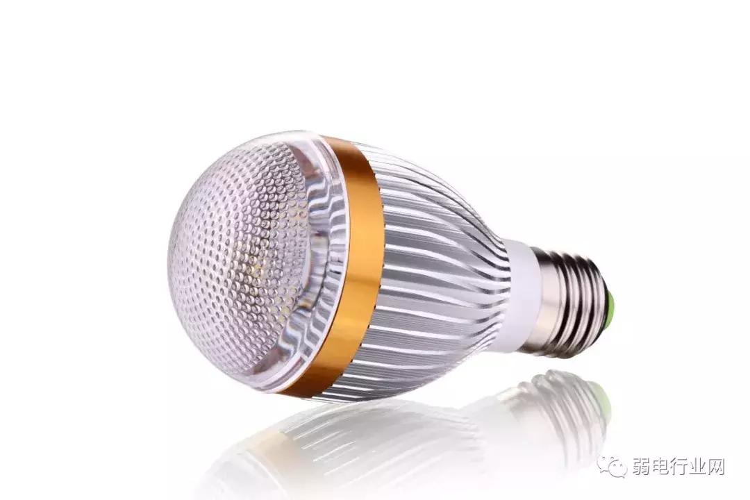 家里电灯一开就闪烁是什么问题,家里电灯一直亮不停的跳闸