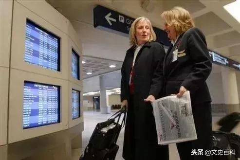 为什么美国的空姐都是大妈,外国航空为什么会有中国空姐