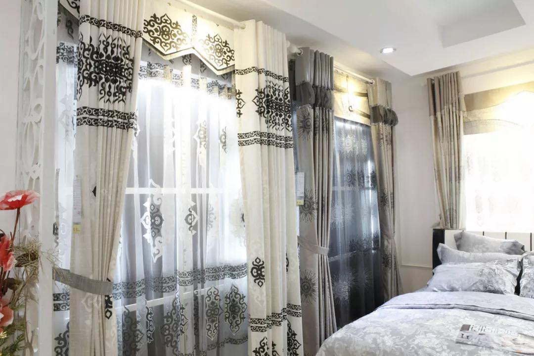 大窗帘怎么洗才能消甲醛,新窗帘不洗直接挂甲醛多久挥发完