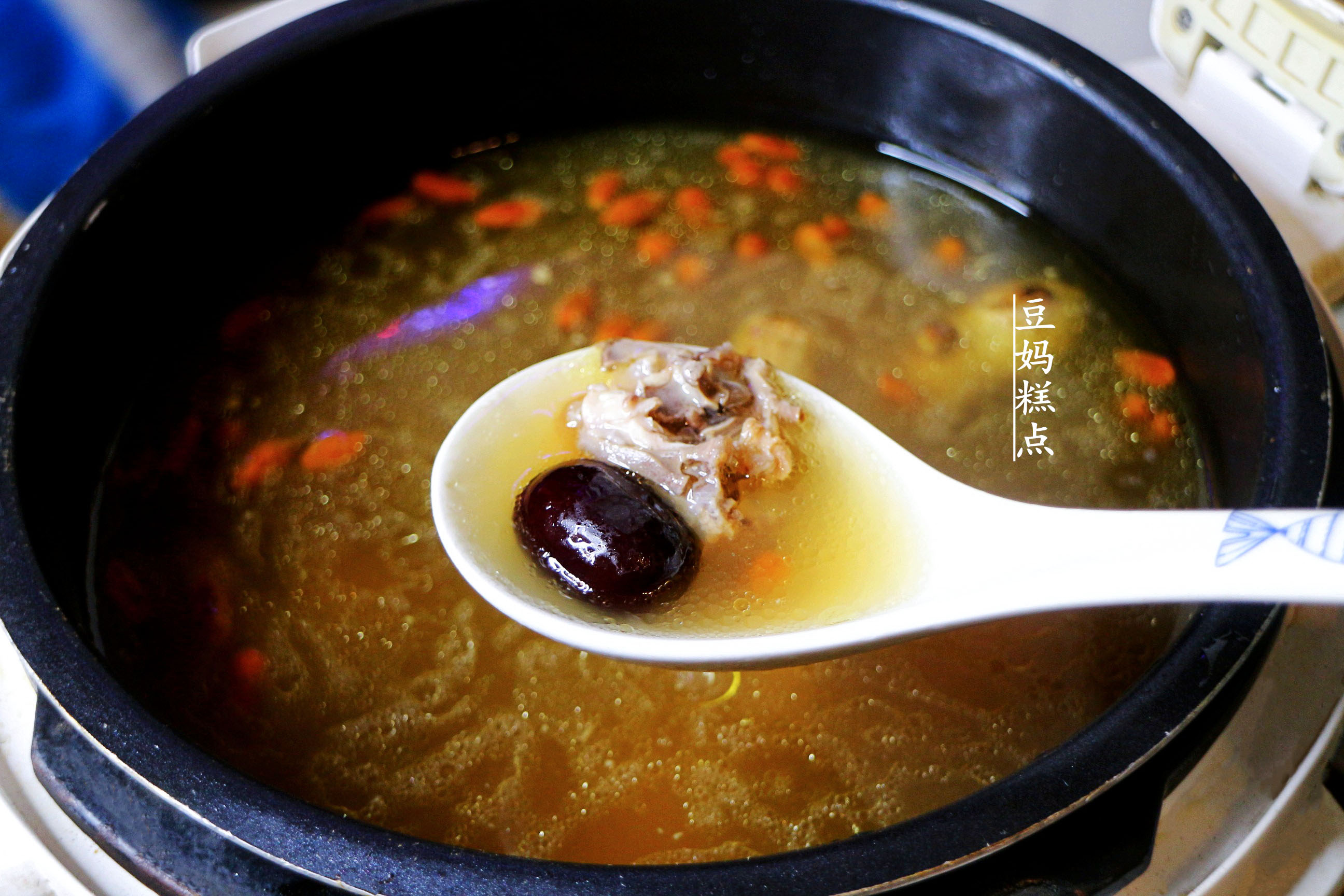 不用炒的火锅鸡的制作方法,不用火锅底料的鸡火锅做法