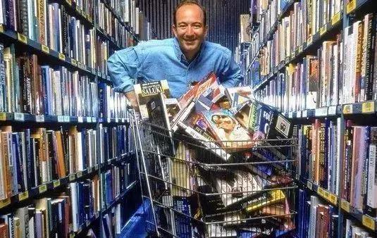 贝佐斯的书,贝佐斯给了生父多少钱