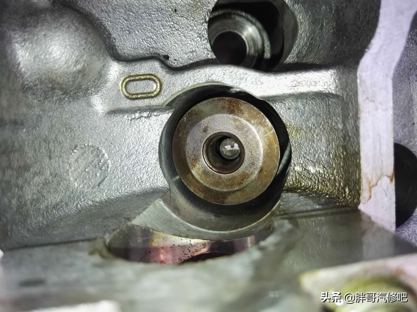 发动机烧机油胖哥,发动机烧机油一定不要着急更换