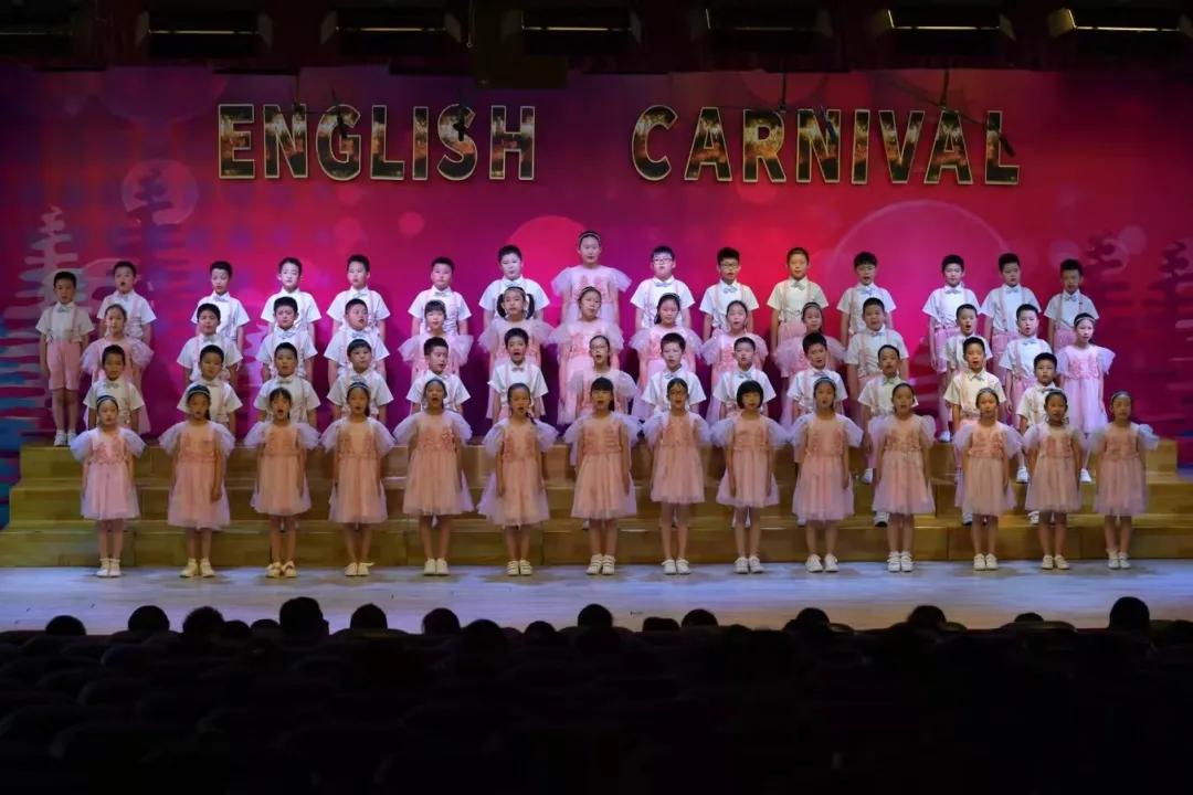 左手国学，右手英语，中杉学校真不一般