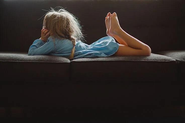 性侵养女：黑暗真相背后的思考