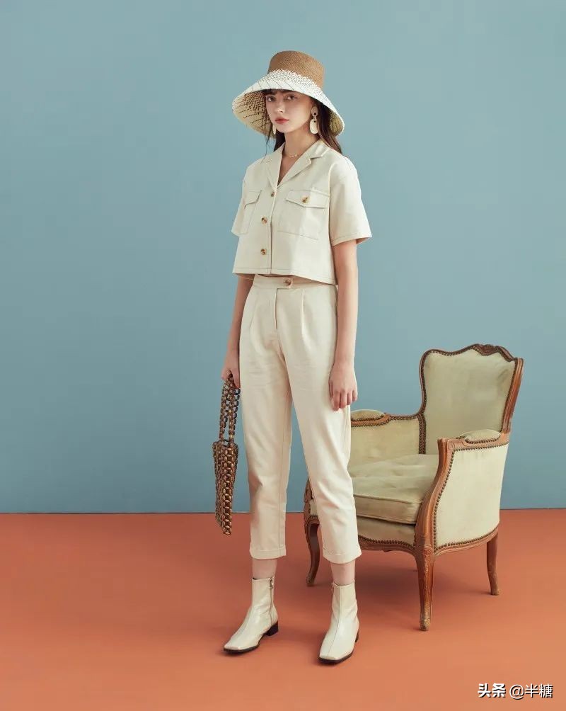 韩剧女主的穿搭连衣裙,韩剧女主穿条纹衬衫