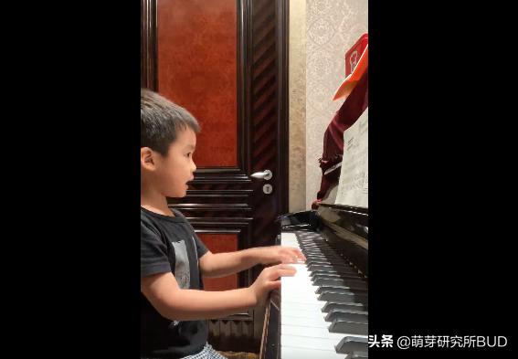 孩子抗拒上钢琴课怎么办,孩子拒绝学钢琴