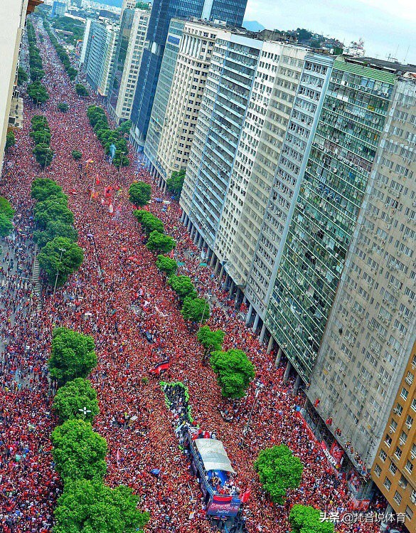 中国球迷和英国球迷区别,中国球迷和外国球员的区别