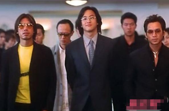 乌鸦哥张耀扬从年轻到现在变化,乌鸦哥张耀扬面容老态