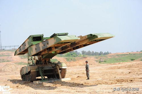 轻型坦克与重型坦克有什么区别,轻步兵的坦克