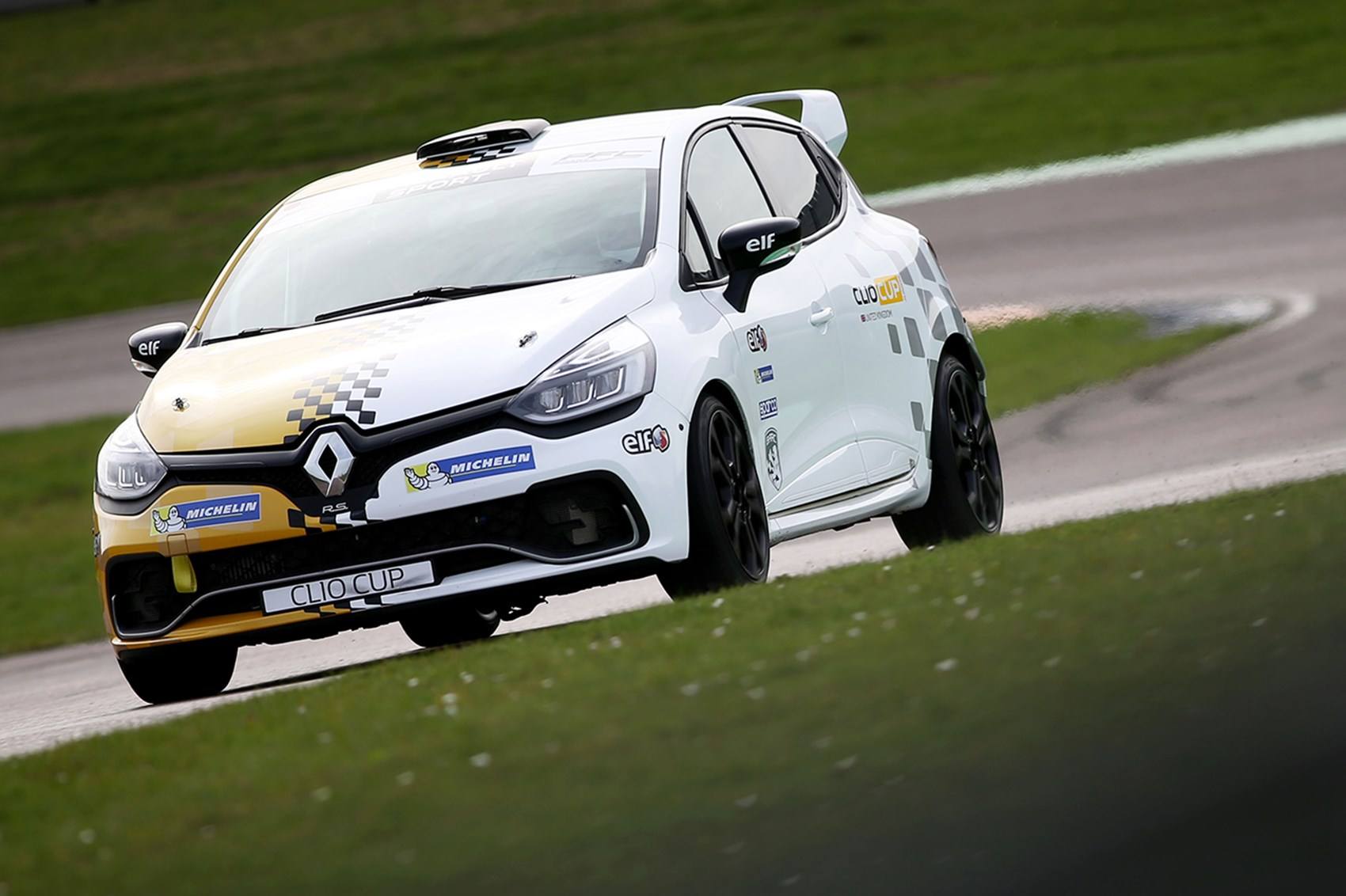 雷诺clio车型,雷诺clio质量好吗