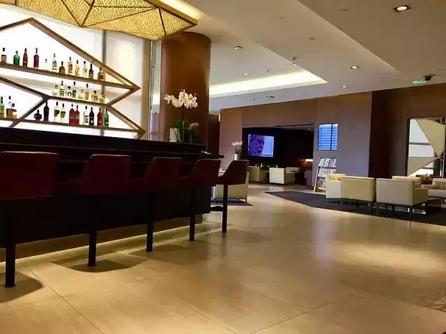 阿提哈德航空a380-800公务舱,阿提哈德航空为什么这么好