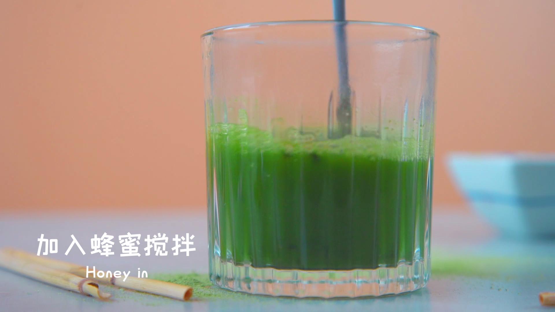 抹茶拿铁，学会之后就再也没去过奶茶店