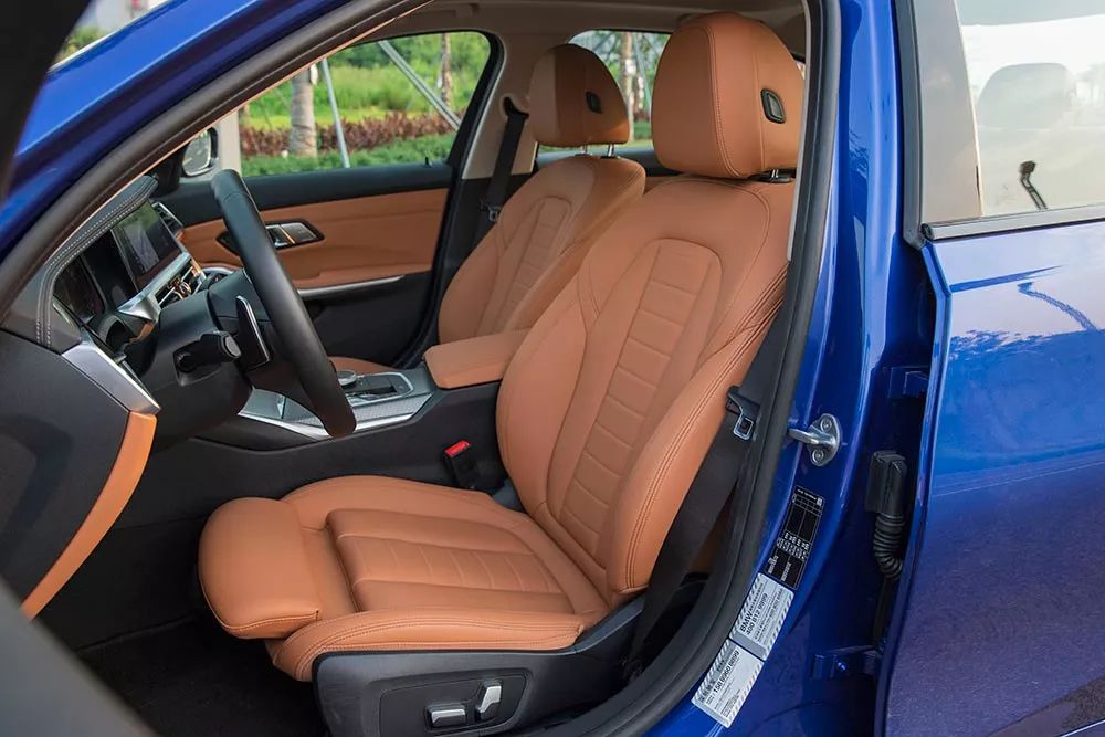 宝马x3试驾评测视频,试驾宝马3系长轴版