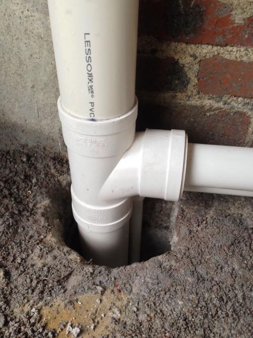 水管破裂，找人修要500，好心塞！老爸：3招就搞定，花啥冤枉钱