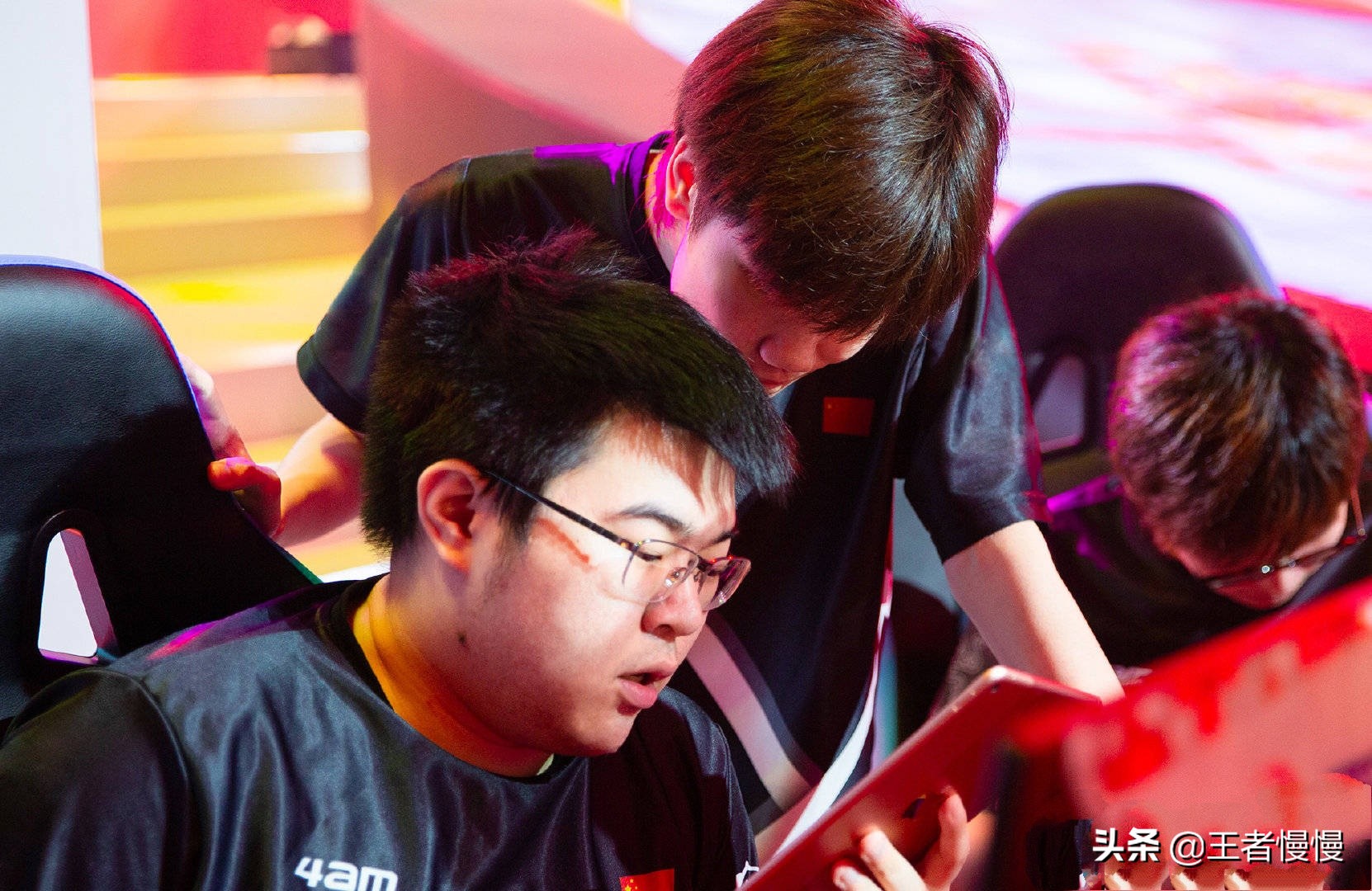 *牙虎**的牌面到底是谁?四大板块一哥“各不相让”,王者流量最高