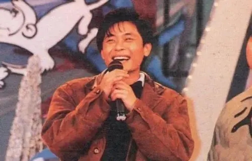 王杰被毒嗓子是真是假,王杰被毒哑之谜