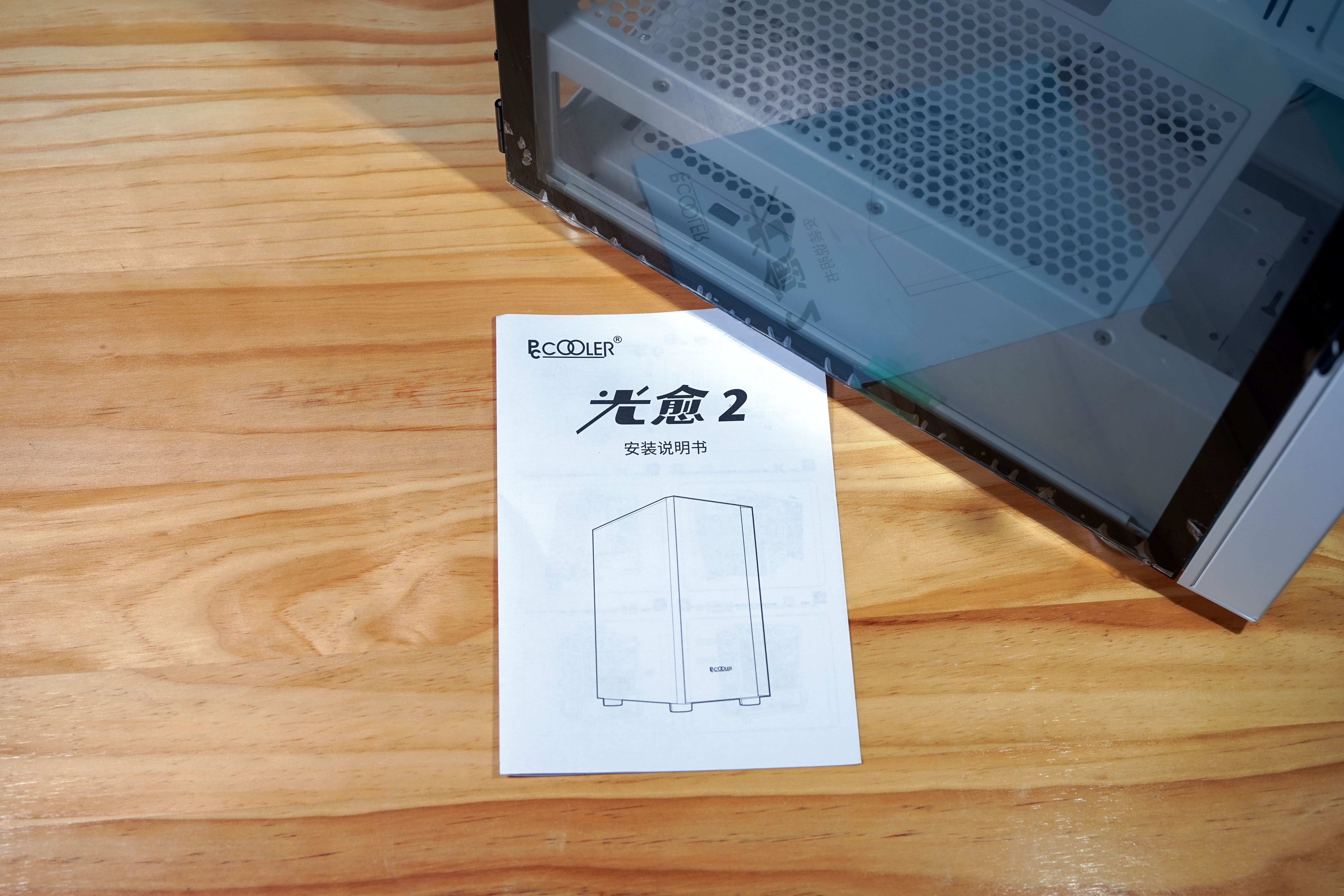 超频三白色光域机箱散热怎么样,超频3光愈2机箱测评