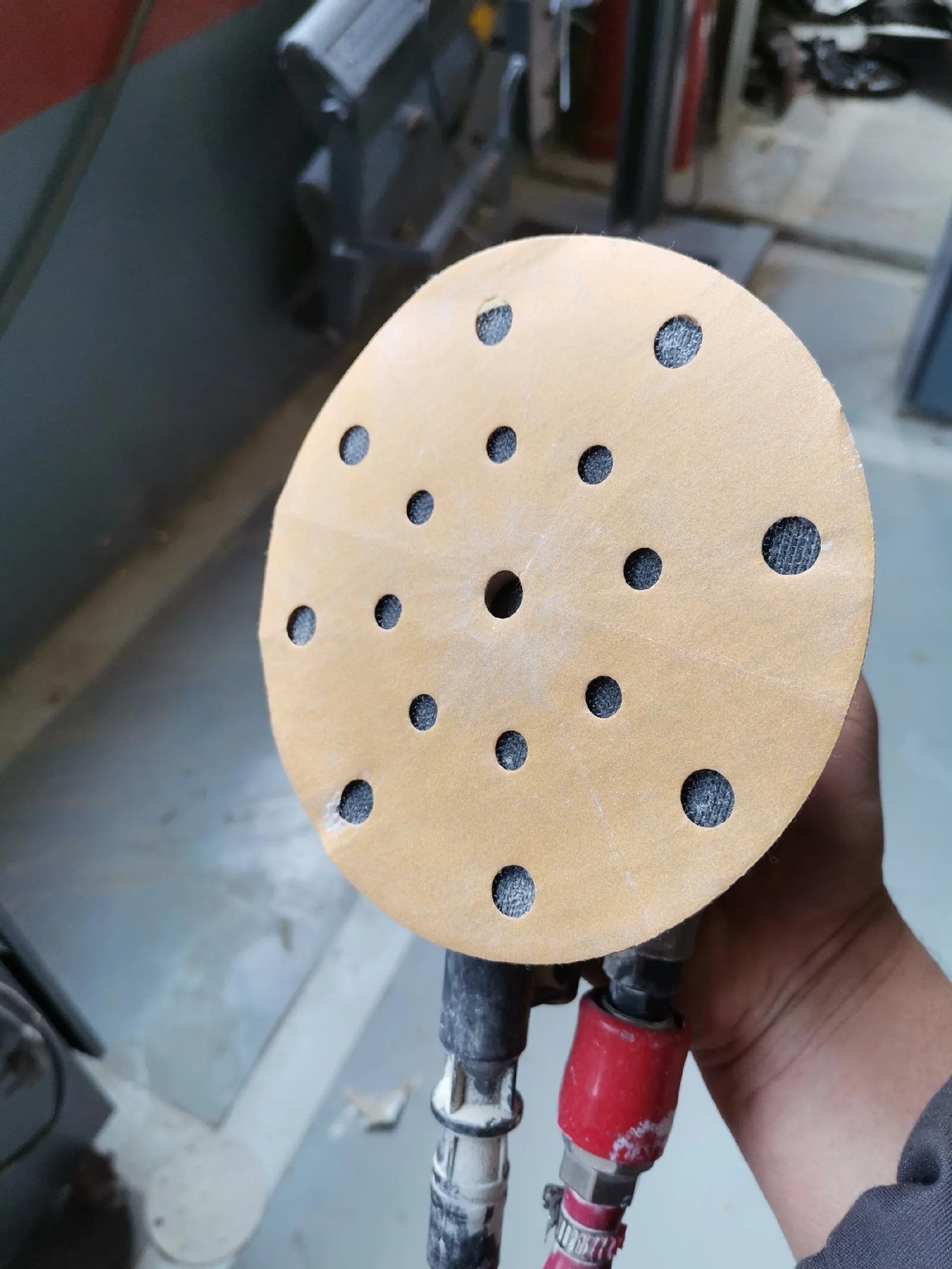 塑料件凹陷修复保留原车漆,汽车后杠塑料件有划伤怎么修复