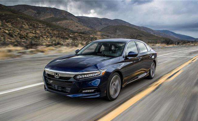 别哭穷了，25岁努力开上这几款车才叫小有成功的