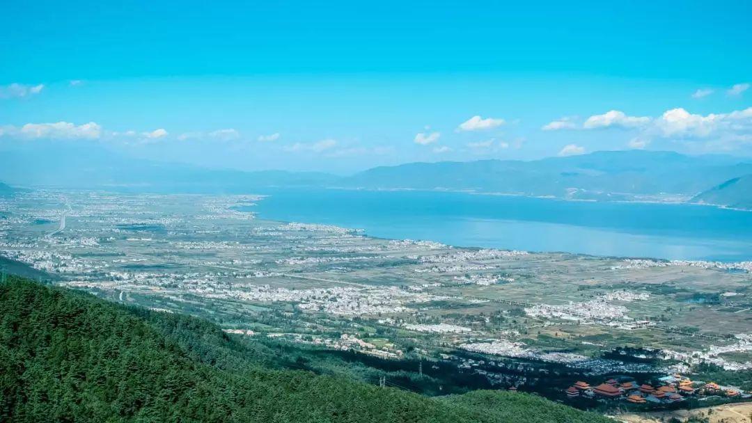 苍山徒步最全攻略｜夏末秋初去大理，苍山碧*欲色**流，洱海烟波浩渺