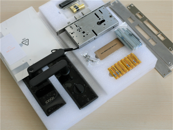 自己安装智能锁要注意什么,家装智能锁怎么安装