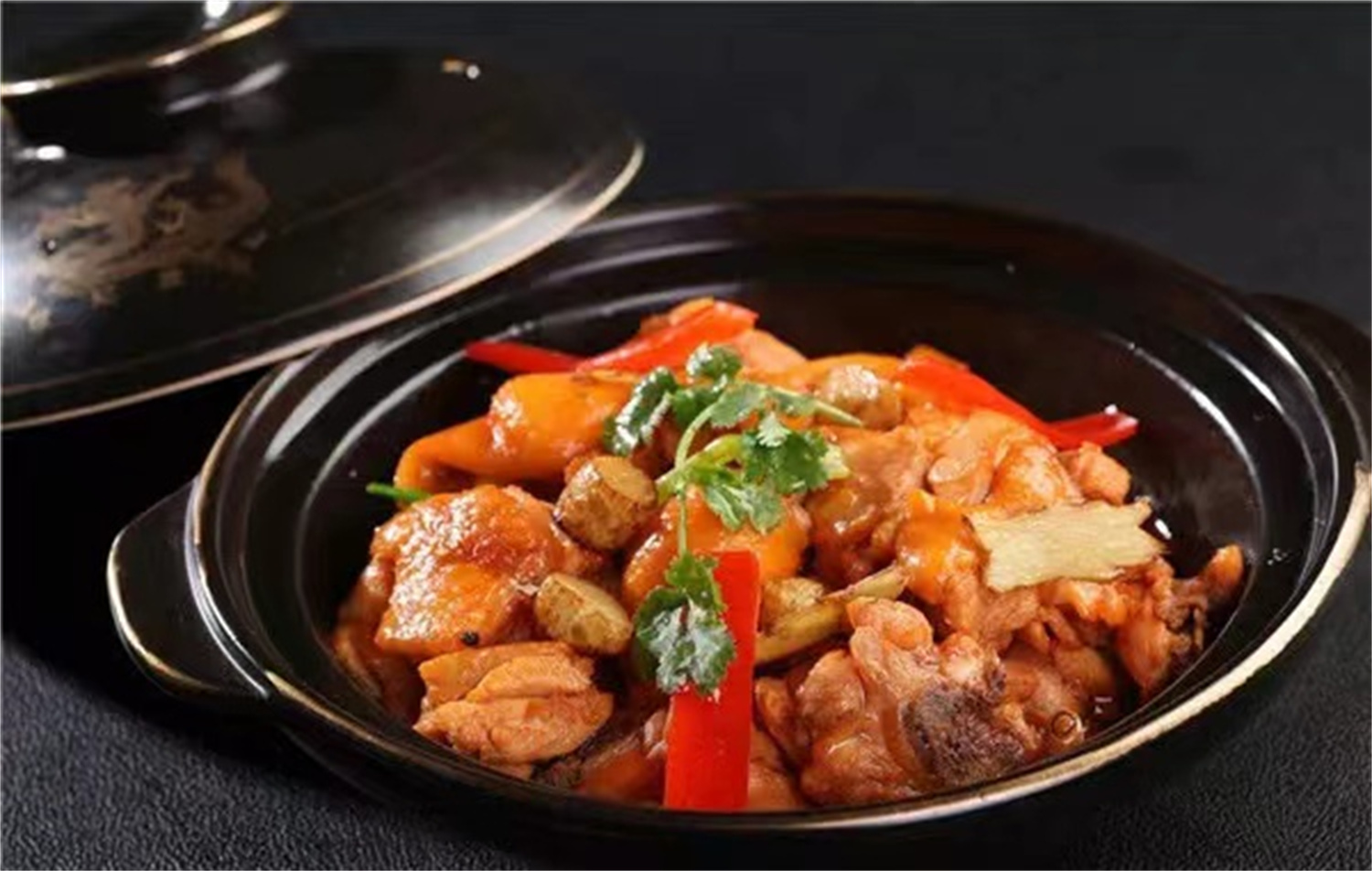 福建鸡煲美食,福建的重庆鸡公煲