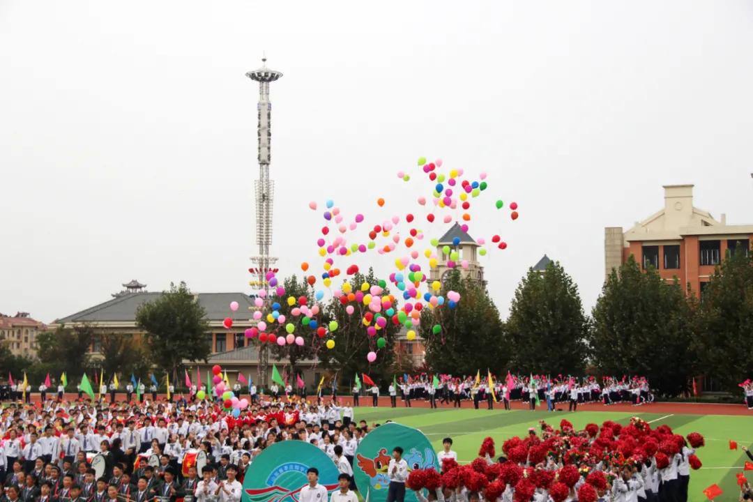 一场文化与体育的视觉盛宴|超炫、超燃、超感动，一起领略翔宇中学带给我们“和整个世界站在一起”的感觉