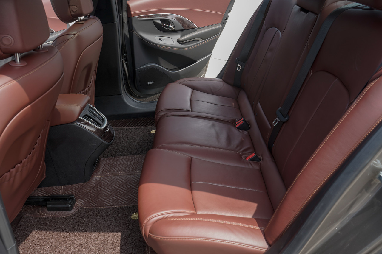 自适应巡航座椅,汽车bose殿堂级音响