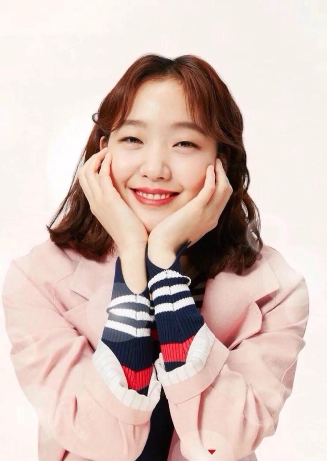 朴信惠高清年轻清纯照片,朴信惠金泰梨图片大全