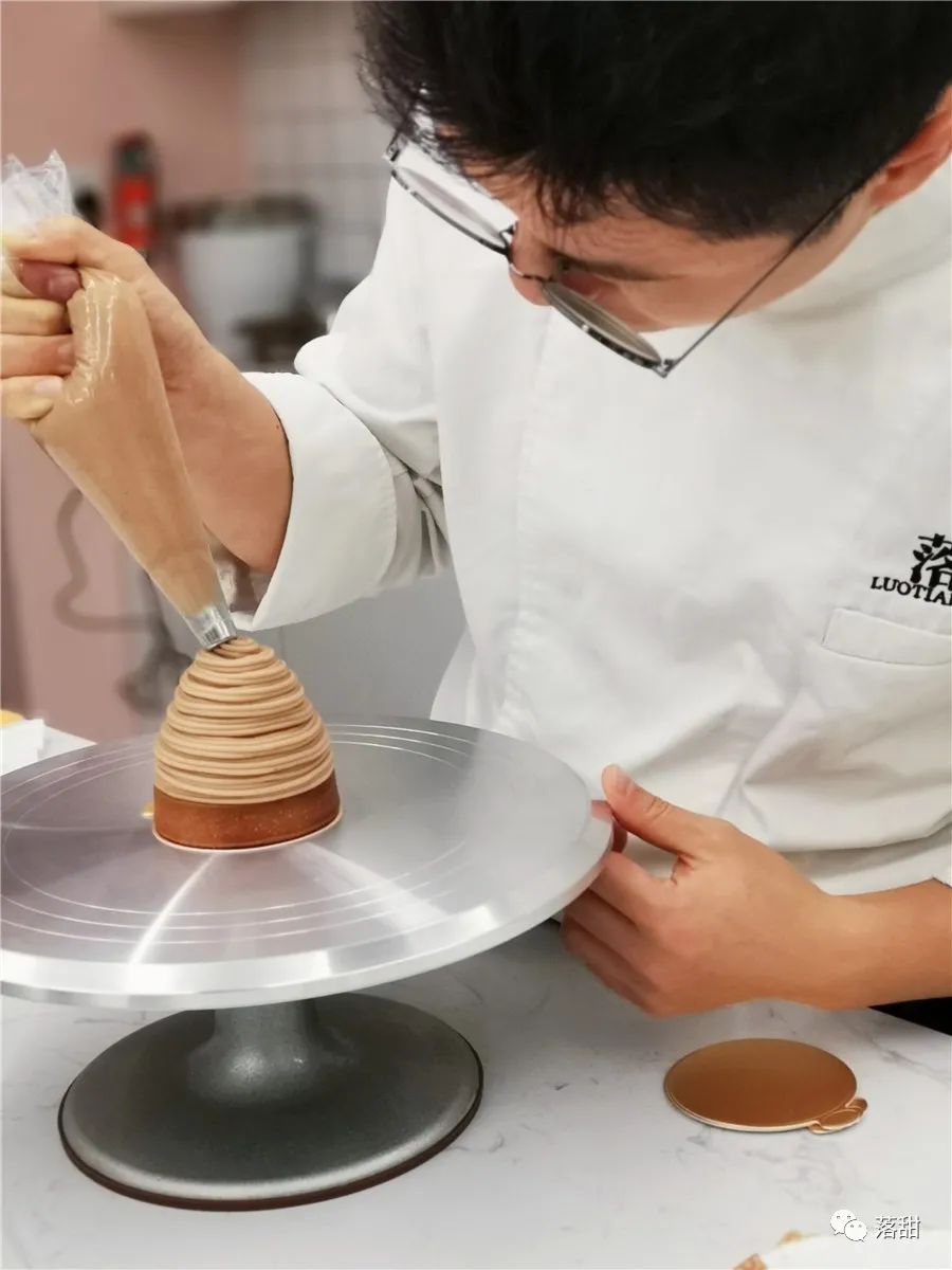 杂谈|甜品师、面包师、糕点师……你要做什么师