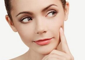 肌底液和精华液还有爽肤水的区别,肌底精华液和乳液有啥区别