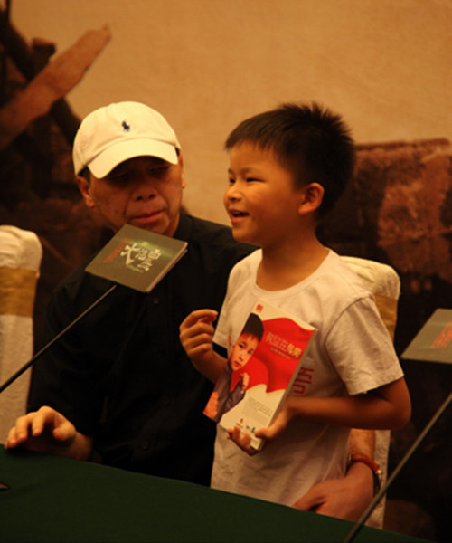 “抗震小英雄”林浩:立志考清华大学建筑系,后来为何当了明星?