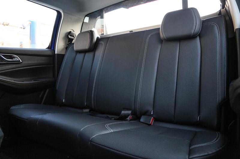 江铃域虎9手动四驱尊享皮卡试驾,2022款江铃域虎9柴油自动四驱版